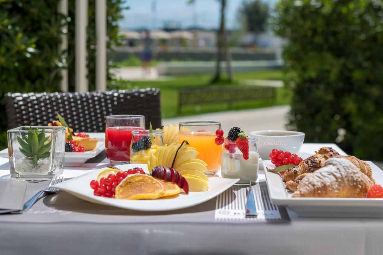 Hotel Riviera Milano Marittima Esterno foto