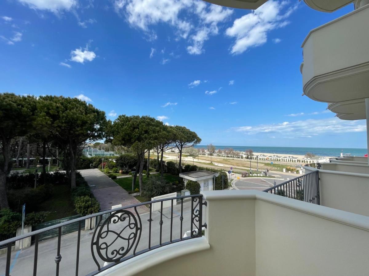 Hotel Riviera Milano Marittima Esterno foto