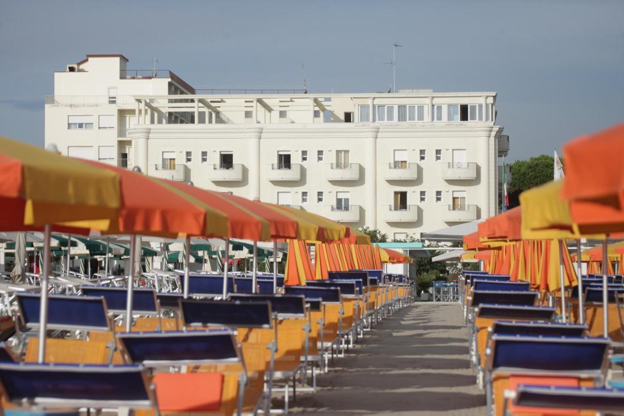 Hotel Riviera Milano Marittima Esterno foto
