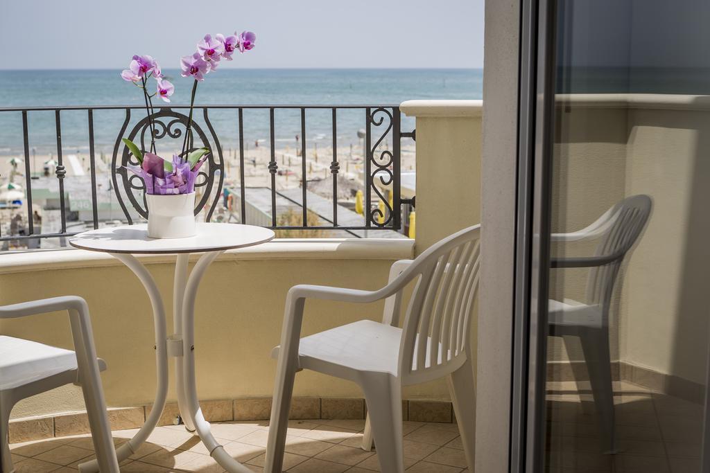 Hotel Riviera Milano Marittima Esterno foto