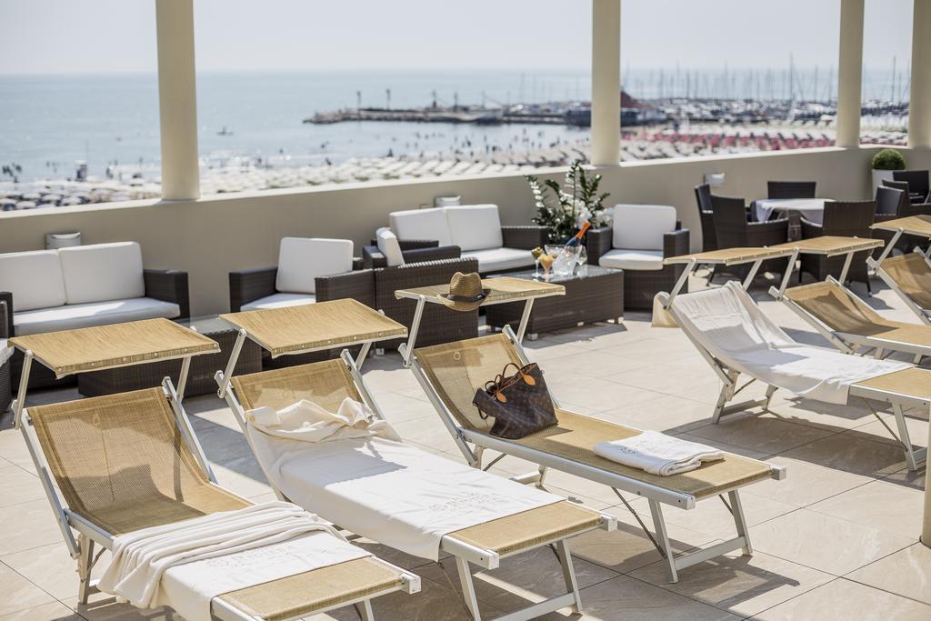 Hotel Riviera Milano Marittima Esterno foto