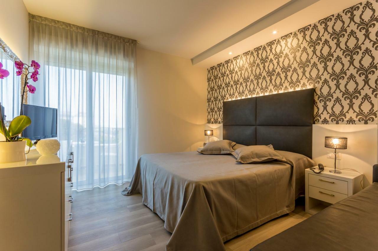 Hotel Riviera Milano Marittima Esterno foto